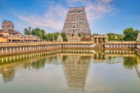 Madurai to Rameshwaram Palani Trichy Thanjavur Chidambaram Thiruvannamalai Pondicherry Kanchipuram chennai Tour Packages